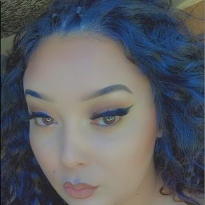 Meet your Posher, Julyssa